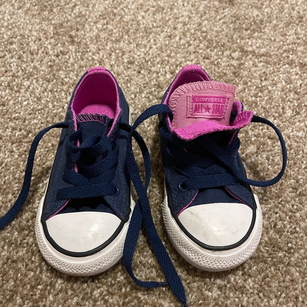 Converse - Toddler size 6C